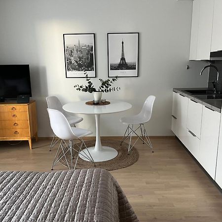 Studio Vip - Close To Airport And Tikkurila Train Station Vantaa Exterior photo